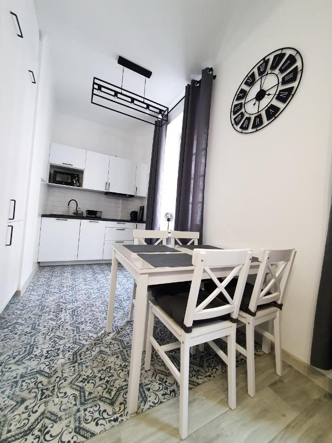 Atma Apartment - Ul. Piwna, Stare Miasto/The Old Town Varşova Dış mekan fotoğraf